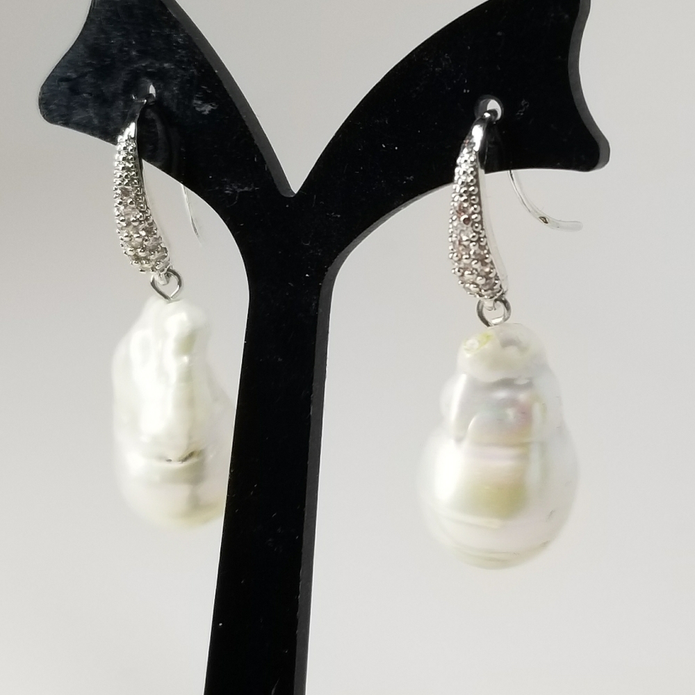 Natural Freshwater Baroque Pearl Earrings NEW - Picture 10 of 15